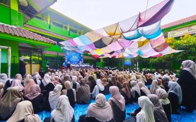 Meriah dan Khidmat, MTsN 9 Jakarta Gelar Peringatan Maulid Nabi Muhammad SAW